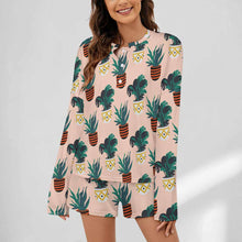 Charger l&#39;image dans la galerie, Ensemble pyjama femme 203 avec haut boutonné à manches longues et short personnalisé avec photo motif texte (conception une image)
