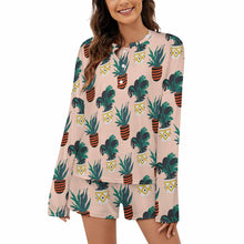 Charger l&#39;image dans la galerie, Ensemble pyjama femme 203 avec haut boutonné à manches longues et short personnalisé avec photo motif texte (conception une image)
