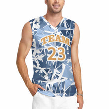 Charger l&#39;image dans la galerie, Gilet de basket homme col V en jersey TK personnalisé avec photo texte prénom (conception une image)
