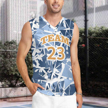 Charger l&#39;image dans la galerie, Gilet de basket homme col V en jersey TK personnalisé avec photo texte prénom (conception une image)
